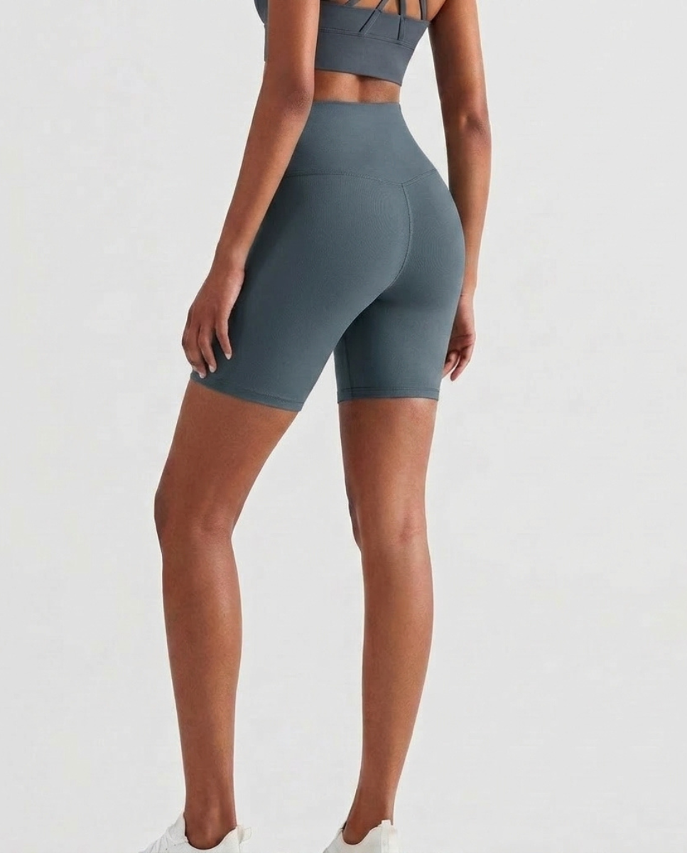 Women's Cycling Shorts with V-shaped Back Seam, Matrix Compression Fabric