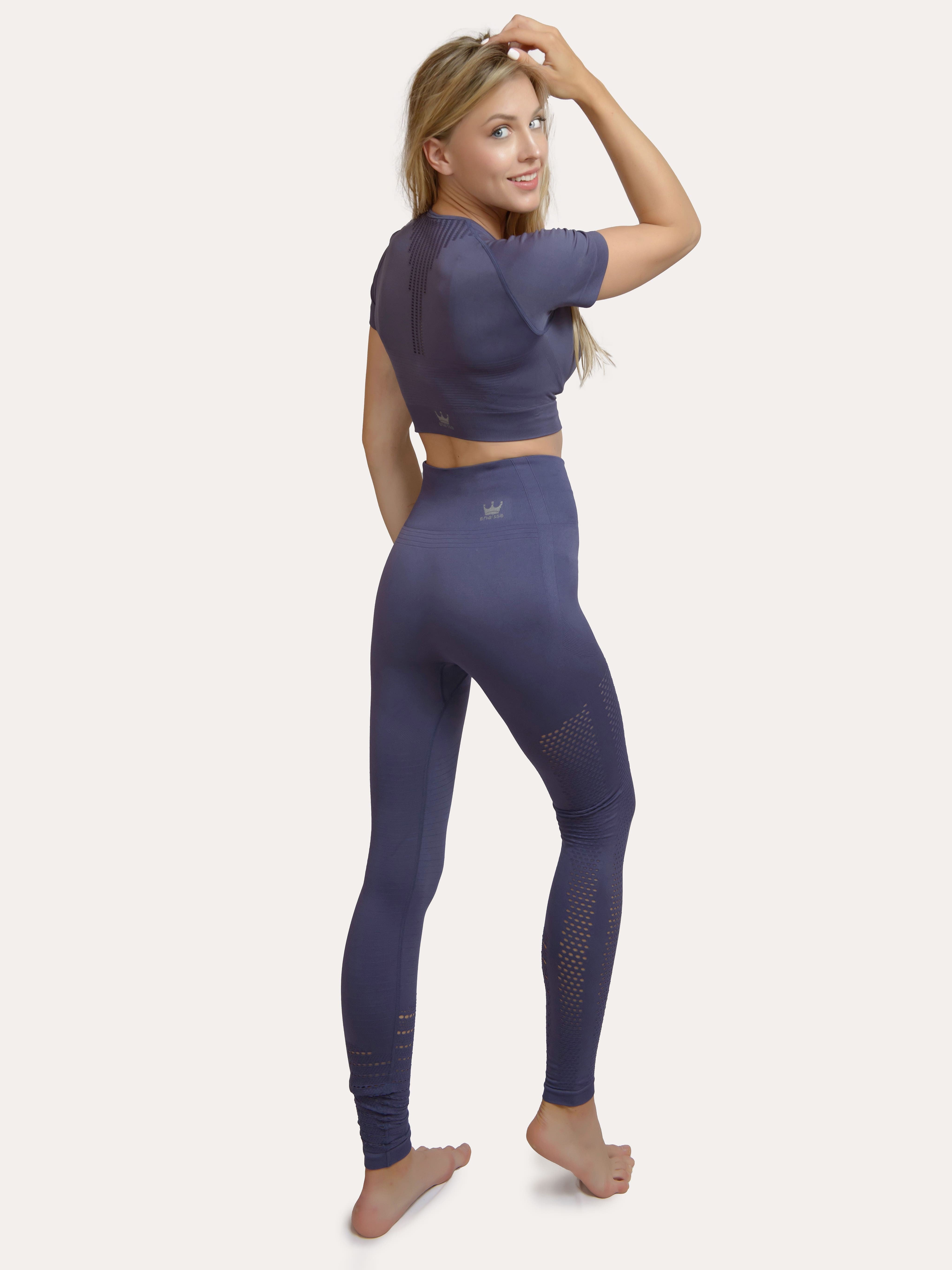 Legging deportivo, Naya