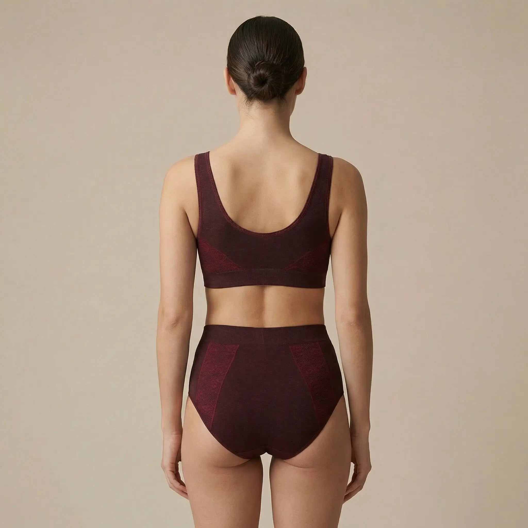 Biustonosz sportowy Alma bez fiszbin